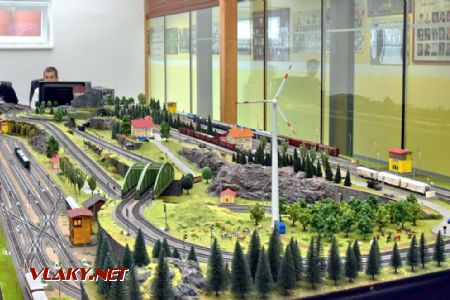 Edukačné a reprezentatívne koľajisko modelovej železnice © SPŠD Trnava