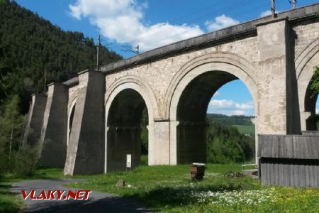 Adlitzgraben-viadukt s dodatočnými betónovými oporami ©Juraj Földes, 27.5.2017