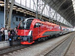 „Railjet“ se uvedl v České republice, v barvách ČD snad časem zamíří i na Slovensko a do Maďarska