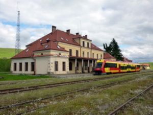 Do stanice Łupków opět osobním vlakem
