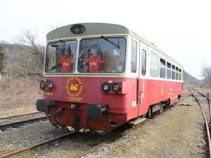 Retro vlakom na „Štítnické hradné hry 2016“