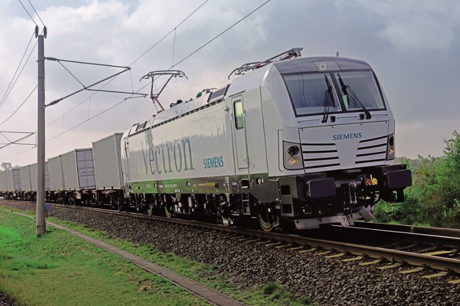 Unipetrol koupí od Siemensu 3 nové lokomotivy Vectron