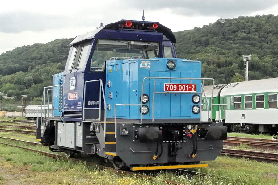 Motorové lokomotivy na našich kolejích: řada 709, 709.4