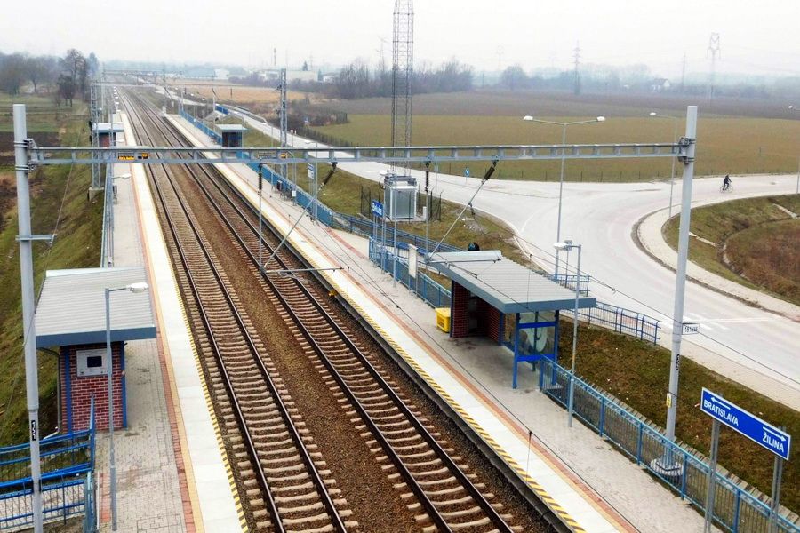 Modernizácia mení stanice a zastávky na slovenskom koridore (1)