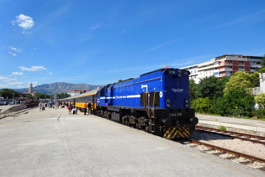 Cesta vlakem do Splitu