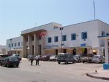 03.06.04 - Sousse: staniční budova ze strany ulice
