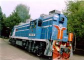TEM21-001, RŽD, moderná posunovacia lokomotíva, štvornápravová s ťažnou silou šesťnápravovej
