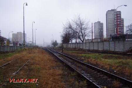 Zhlavie stanice v smere od Bratislavy predmestia; 14.11.2005 ©  Miroslav Sekela