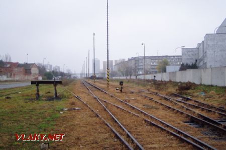 Pohľad na koľajisko stanice od koncového zhlavia; 14.11.2005 ©  Miroslav Sekela