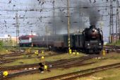 464.0080 Celoslovenský zraz historických železničných vozidiel -  v čele zvláštního vlaku. 8.09.2002 - Bratislava © Milan Vojtek