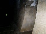 Slavošovský tunel, záchranný výklenok, v pozadí revúcky portál, 25.7.2005, © Kamilk
