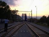 Krátko po 18 tej hodine sa v diaľke objavil prvý vlak; 29. 9. 2006 © Ing. Milan Majer