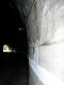 Zrejmé vydutie steny tunela; 25. 9. 2005 © Jozef Pilko