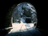 Pohľad z č. 14 na dolnoštubniansky portál tunela č.13, 5.2.2005, © Ing. Jozef Pilko