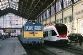 Szilli V43.1259 a FLIRT - minulosť a budúcnosť Maďarských železníc; 9. 12. 2005 © Garin