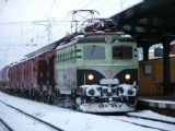 140.001 vchádza s nákladným vlakom v smere od Vrútok, Žilina, © Peter Dirga