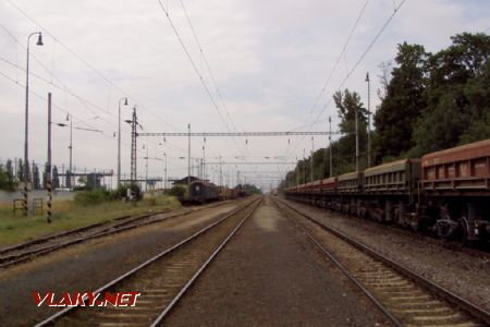 Koľajisko stanice, pohľad smer Leopoldov; 18.6.2008 © Miroslav Sekela