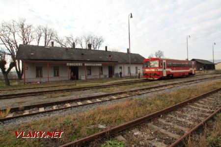 Osobný vlak do Spišský Vlách; 17.11.2012 © Miroslav Sekela