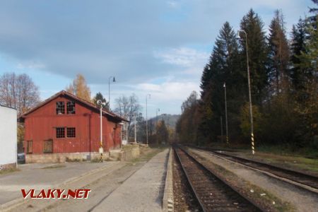 Turzovka, Koľajisko stanice od výpravnej budovy smer Čadca; 16.10.2018 © Michal Čellár