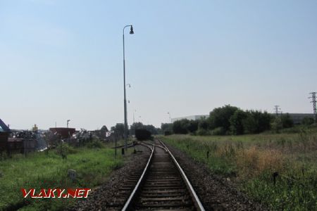 Vráble, Začiatok koľajiska stanice zo smeru Nová Ves nad Žitavou (Zlaté Moravce); 11.09.2016 © Michal Čellár