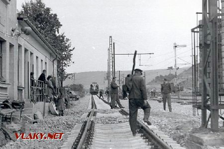 Ruskov ŠRT - Dobová fotografia z výstavby trate v okolí ŽST Ruskov. Šesťdesiate roky 20 storočia. © archív ŽSR MDC