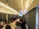 24.04.2012 - Hradec Králové hl.n.: v konferenčním voze poslouchají studenti výklad © PhDr. Zbyněk Zlinský