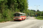 Nechýbal ani historický autobus, 1.5. 2012, © Ing. Igor Molnár