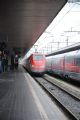 Řím: vysokorychlostní jednotka řady ETR 500 přijíždí s vlakem kategorie Frecciarossa ze Salerna do nádraží Termini	6.3.2012	 © Lukáš Uhlíř