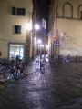 Florencie: večerní atmosféra historického centra města na Via Toscanella nedaleko Starého mostu	. 6.3.2012	 © Jan Přikryl