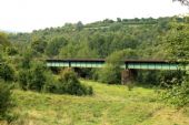 Pohľad na handlovskú časť mostovky - viadukt nepreklenuje vysoké údolie	12.9.2012	©Matej Müller