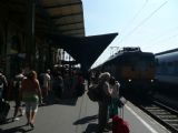 Budapest-Keleti: přijíždí zpožděný vlak sebes ze Sátoraljaújhely © Tomáš Kraus, 18.8.2012