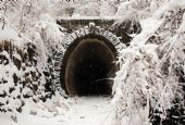 31.03.2013 - Pohled na portál Gerichtsberg tunelu ze směru Kaumberg © Lukáš Hučko
