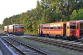 Hajdúnánás, křižování vlaků z a do Debrecenu dne 17. 7. 2013 © Pavel Stejskal