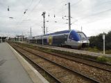 Dunkerque: hybridní jednotka řady B 82627 SNCF od Bombardieru po příjezdu s vlakem TER z Lille	9.10.2013	. © 	Jan Přikryl