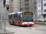 15.12.2015 - Vídeň: kloubový autobus Mercedes Benz Citaro © Dominik Havel