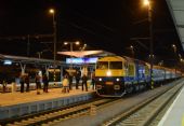 26.10.2016 - Olomouc hl.n.: 759.002-9 s opožděným Ex 10004 v zájmu železničních fandů © Radek Hořínek