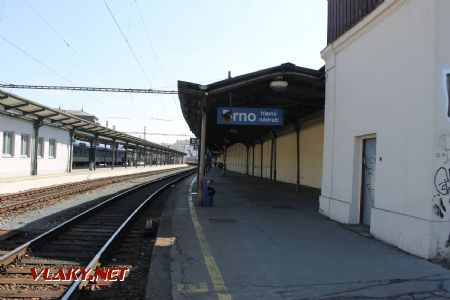 18.05.2017 - Brno hl.n.: 4. nástupiště patřívalo vlárským vlakům © Karel Furiš