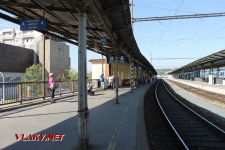 18.05.2017 - Brno hl.n.: 4. nástupiště patřívalo vlárským vlakům © Karel Furiš
