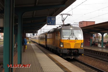 12.4.2017 - Pardubice hl. n.: Vectron na vlaku RegioJet z Košic © Dominik Havel