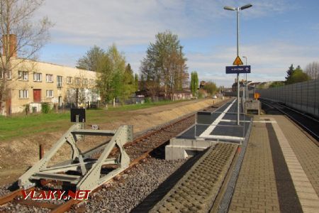 13.4.2017 - Gera-Zwötzen: nově přistavěná kusá kolej © Dominik Havel