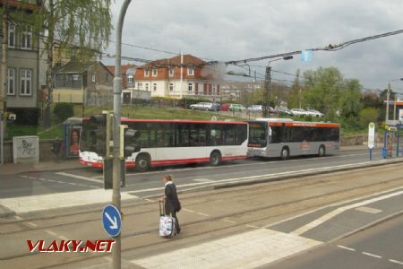 13.4.2017 - Gotha: Huttenstraße, dvojitý provoz na lince C (Steinbrückovo Citaro a regulérní MAN Lion´s City) © Dominik Havel