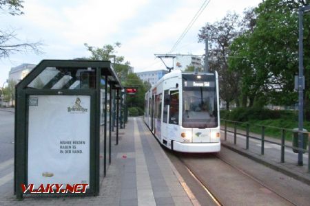14.4.2017 - Dessau: tramvaj se převlékla do čísla 1, aby skončila poblíž vozovny © Dominik Havel