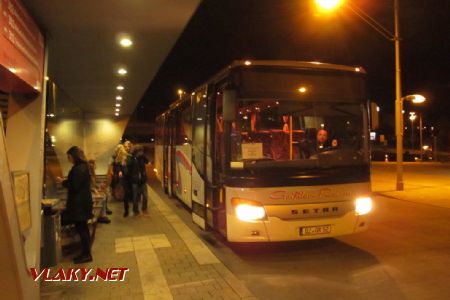 14.4.2017 - Halle: autobus Setra přijel jako NAD z Bitterfeldu © Dominik Havel