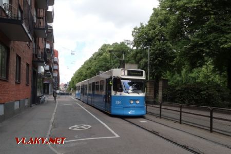 Zast. Ullevi Norra s tramvají typu M31, červenec 2017 © Jiří Mazal