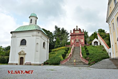 10.8.2017 - Ostrov: Kaplnky pri kláštore © Ondrej Krajňák
