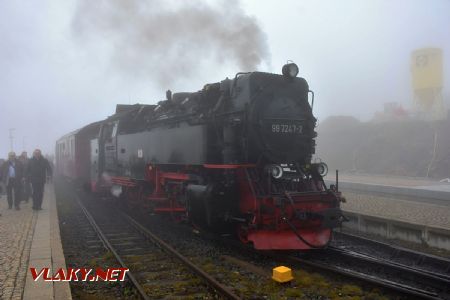 Brocken, lokomotiva HSB 99.7247 v mlze; 3.10.2017 © Pavel Stejskal