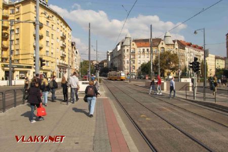 Budapešť: celkový pohled na tramvajovou křižovatku Móricz Zsigmond körtér, 30.09.2017 © Dominik Havel