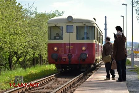 Natáčení příjezdu vlaku, Svitavy zastávka, 8.5.2017 © Pavel Stejskal