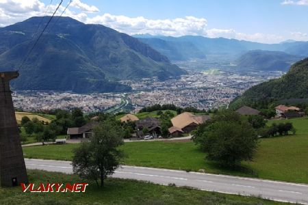 13.07.2017 - lanovka Jenesien / San Genesio: výhled na Bolzano © Rastislav Štangl
