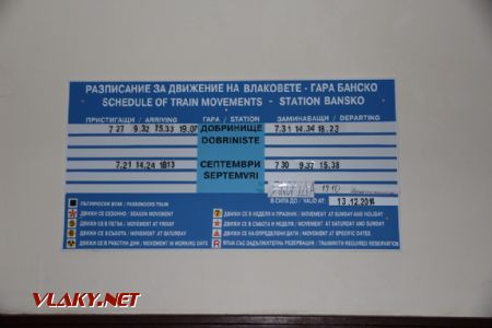 10.2014 - Bansko: rozpis vlakov v čakárni © Martin Hajtmanský